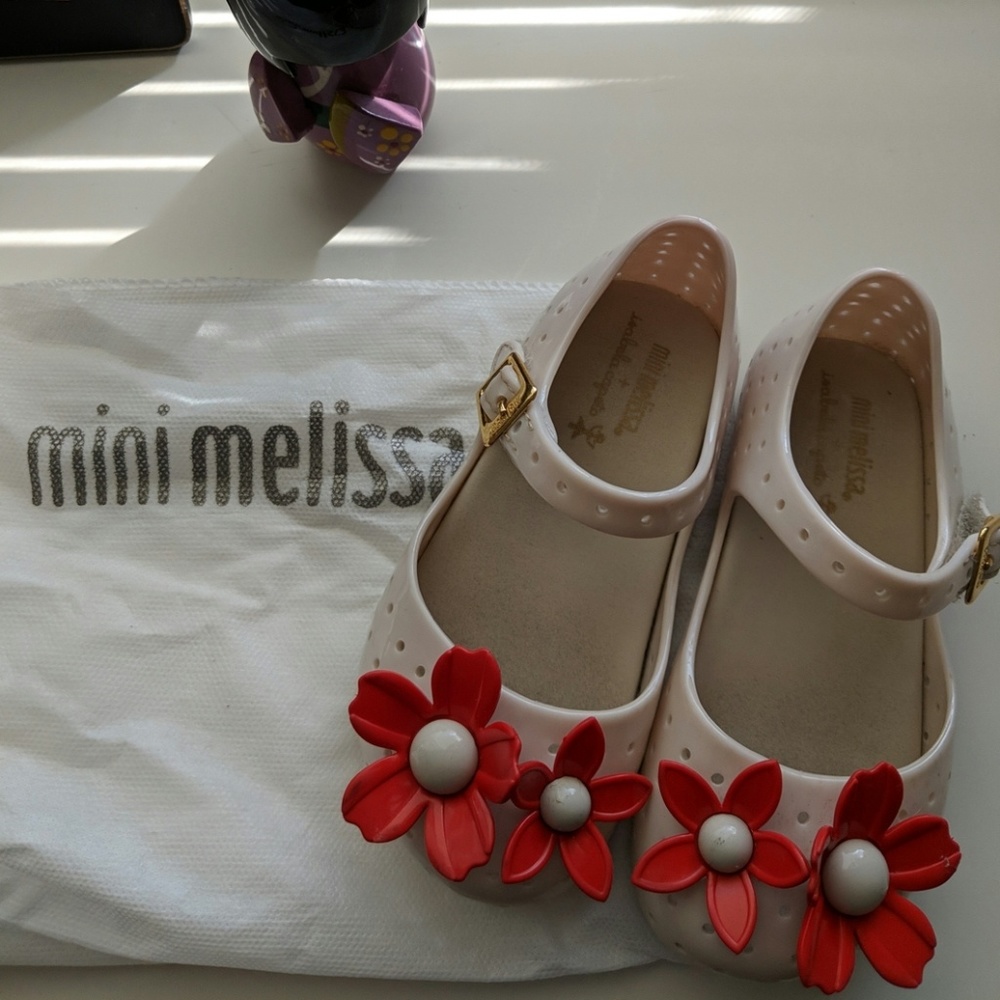 Mini Melissa "Isabela Capeto"